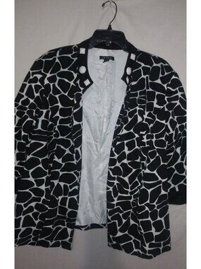 Le Bos 24W Black White Giraffe Crop Jacket Plus